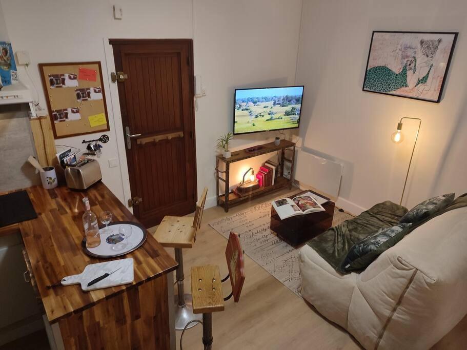 Deco Vintage - 5Mn Du Centre - Tv Connectee Apartment Pau Luaran gambar