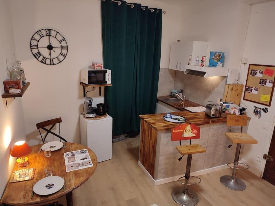 Deco Vintage - 5Mn Du Centre - Tv Connectee Apartment Pau Luaran gambar